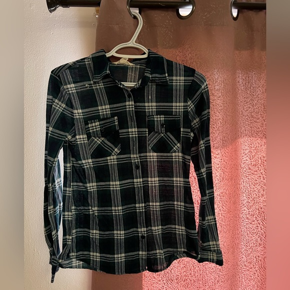 Flannel - Picture 1 of 2